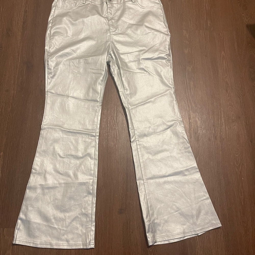 SHEIN Soft Silver Flared Pants 4Xl